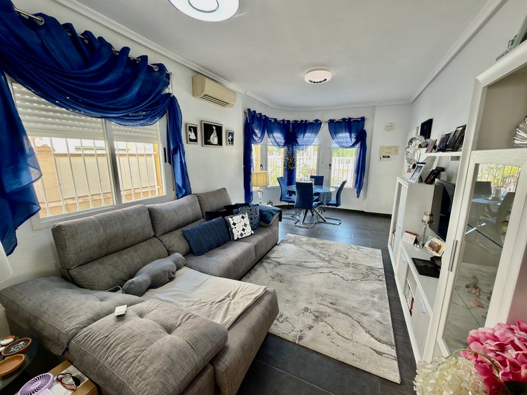 Villa for Sale in Algorfa, Alicante 4