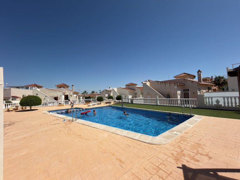 Villa for Sale in Algorfa, Alicante 2