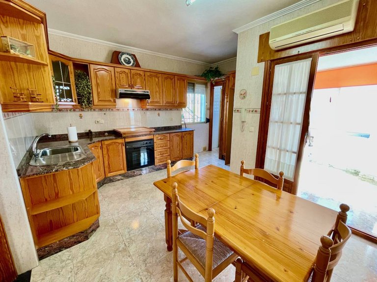 Villa for Sale in Orihuela, Alicante, 16