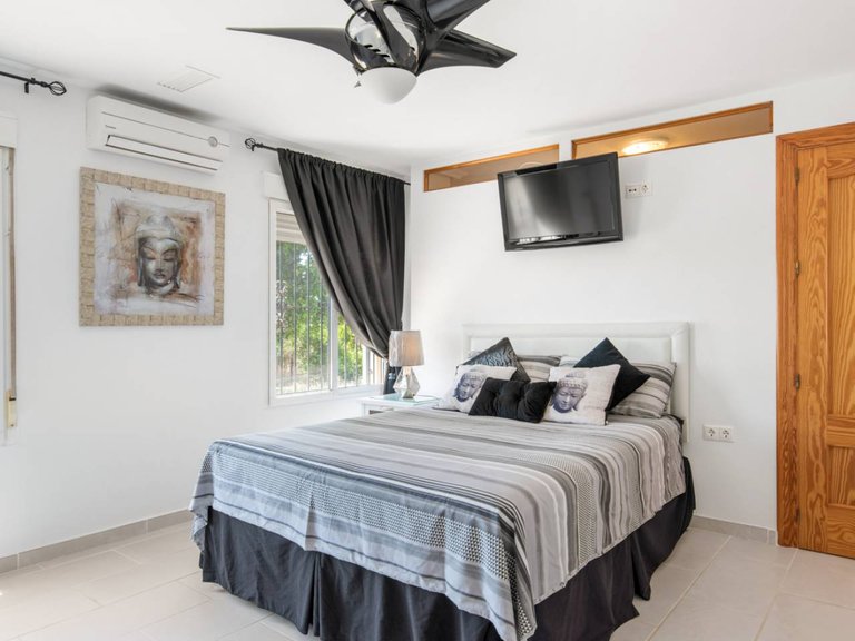 Country House for Sale in Catral, Alicante 11