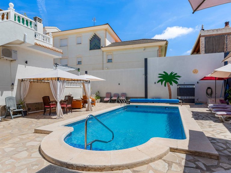 Villa for Sale in Benijofar, Benijófar, Alicante 10