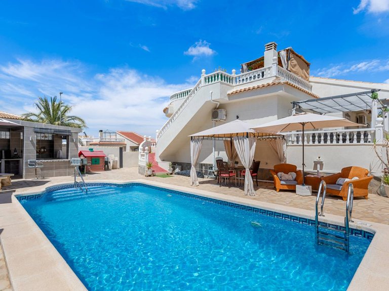 Villa for Sale in Benijofar, Benijófar, Alicante 2