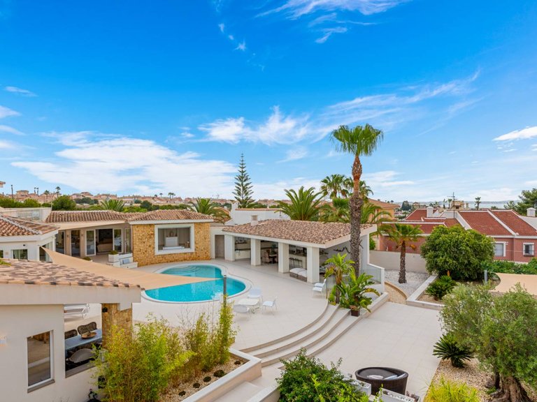 Villa for Sale in Ciudad Quesada, Alicante 2