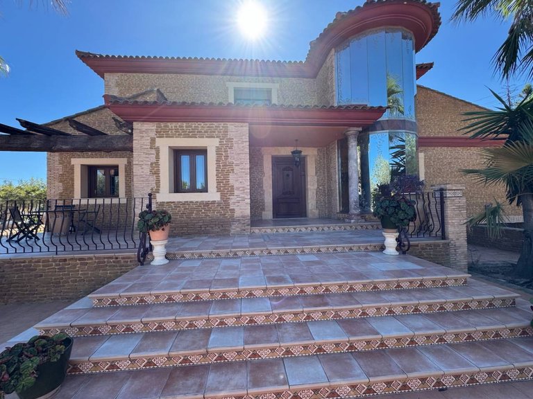 Country House for Sale in Los Montesinos, Alicante 1
