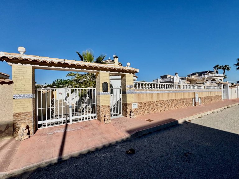 Villa for Sale in Lo Pepin, Ciudad Quesada, Alicante 29