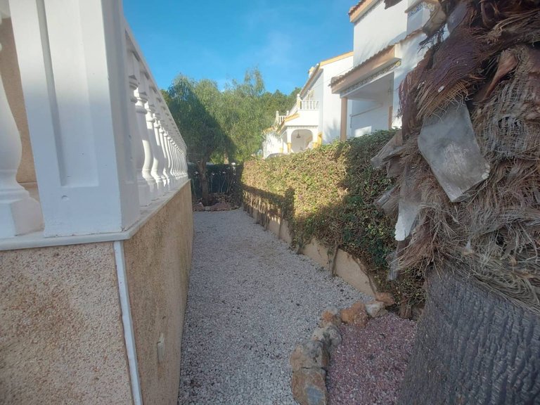 Villa for Sale in Algorfa, Alicante 11