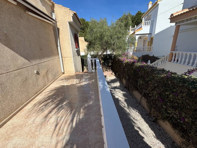 Villa for Sale in Montemar, Algorfa, Alicante 17