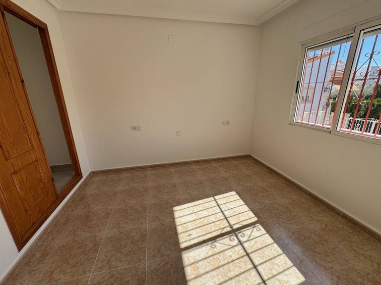 Villa for Sale in Montemar, Algorfa, Alicante 10