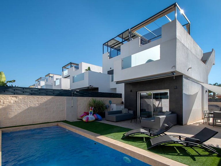 Villa for Sale in Ciudad Quesada, Alicante 1