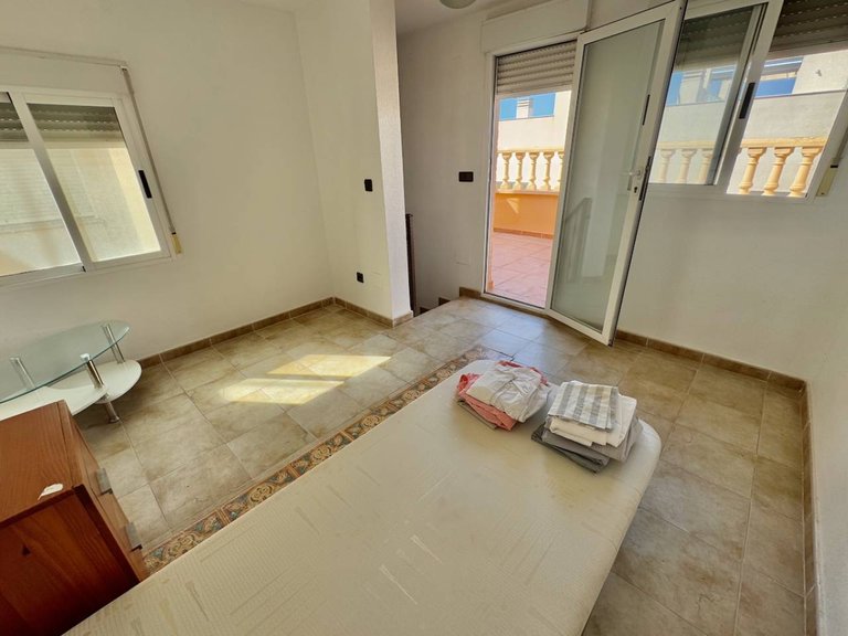 Villa for Sale in Guardamar Del Segura, Alicante 19