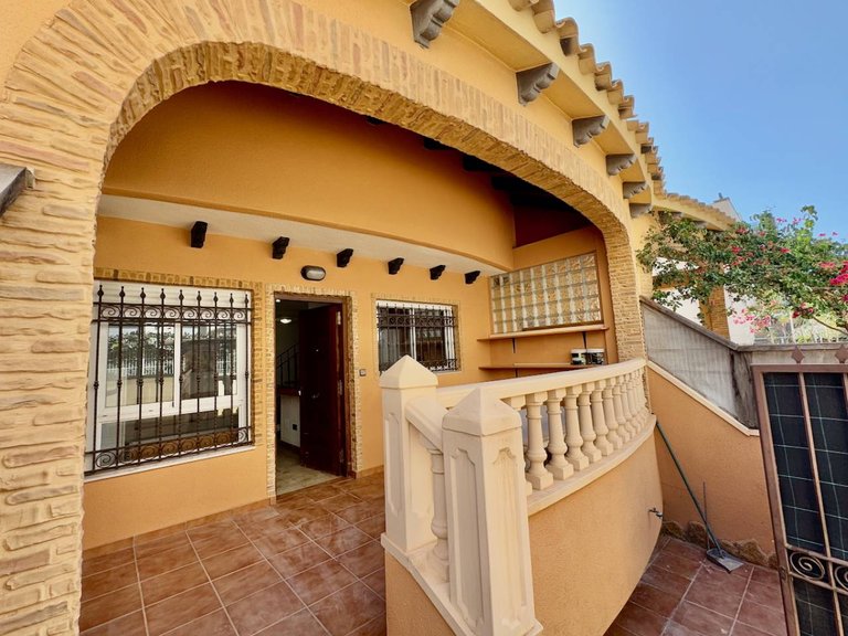Villa for Sale in Guardamar Del Segura, Alicante 22