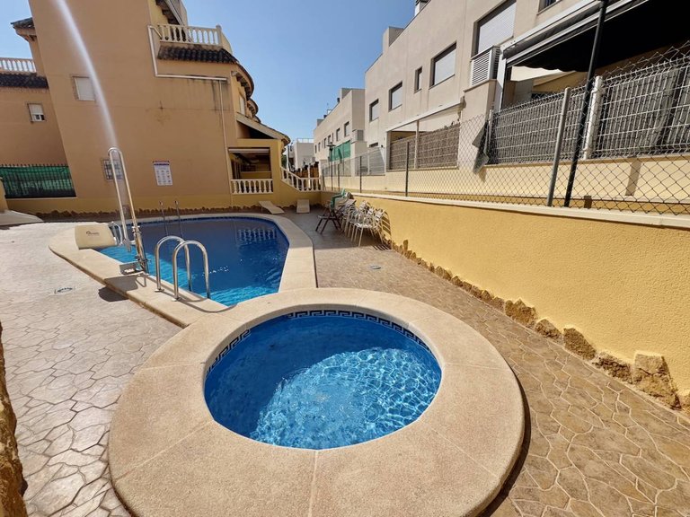 Villa for Sale in Guardamar Del Segura, Alicante 2
