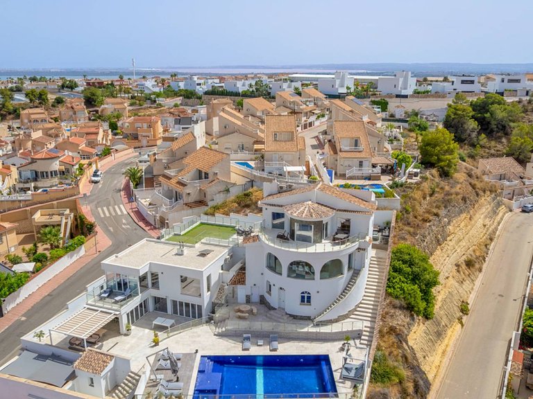 Villa for Sale in Ciudad Quesada, Alicante 1