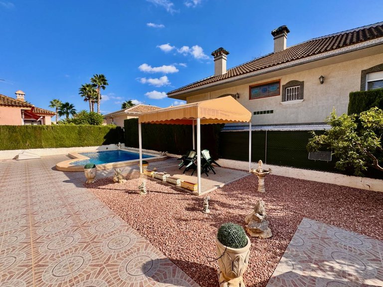 Villa for Sale in Benferri, Alicante 22