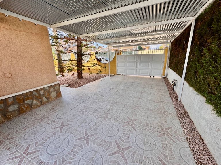 Villa for Sale in Benferri, Alicante 27