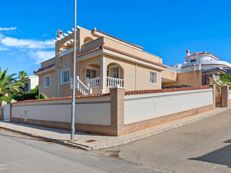 Villa for Sale in Ciudad Quesada, Alicante 40