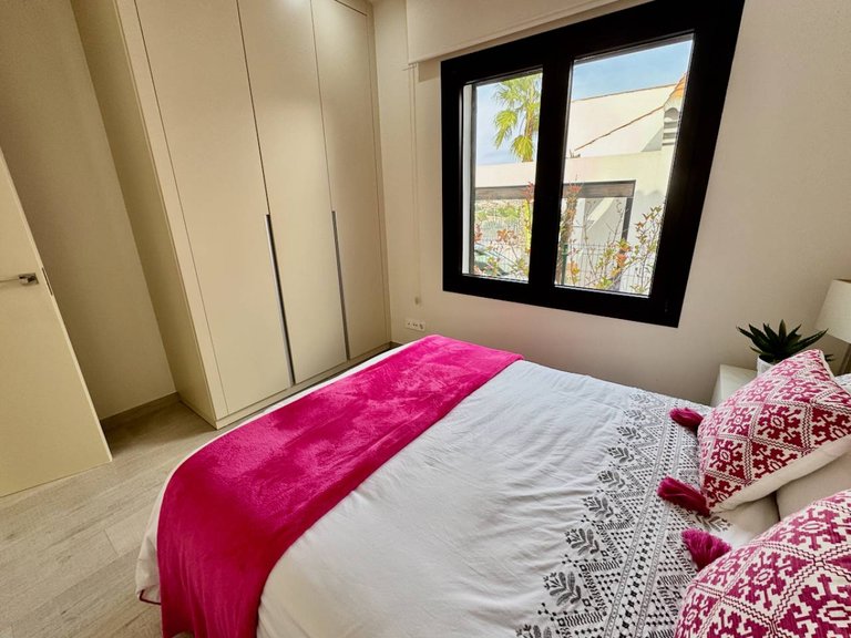 Villa for Sale in La Finca Golf, Alicante 14