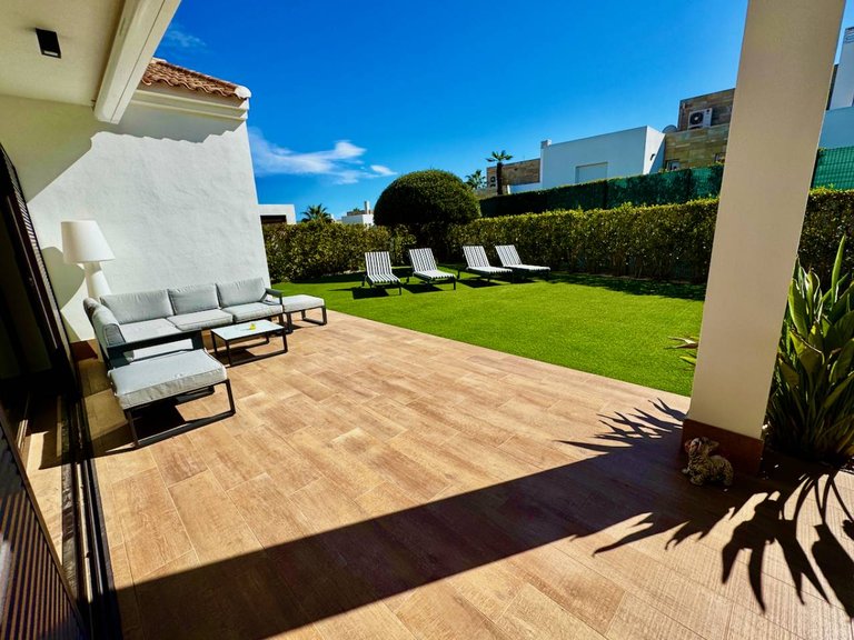 Villa for Sale in La Finca Golf, Alicante 18