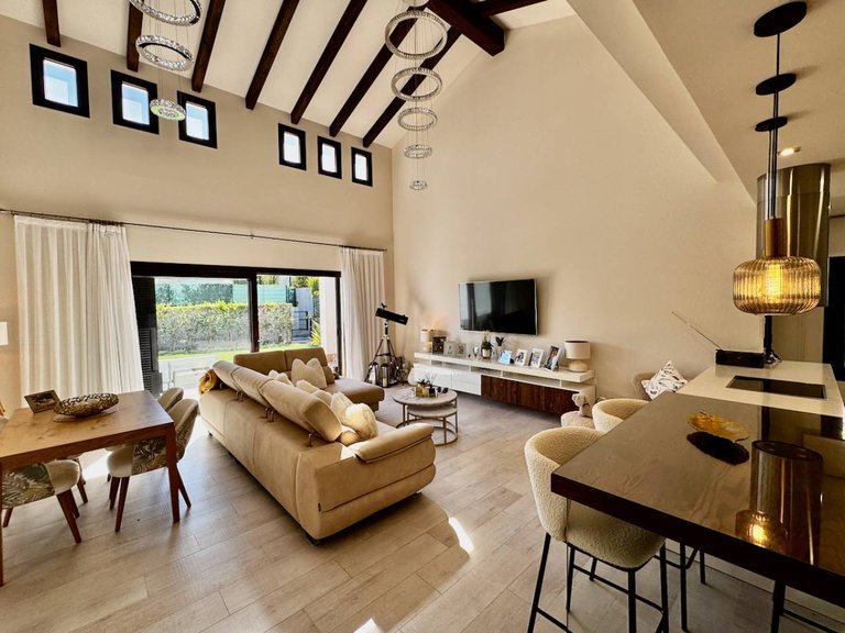 Villa for Sale in La Finca Golf, Alicante 10