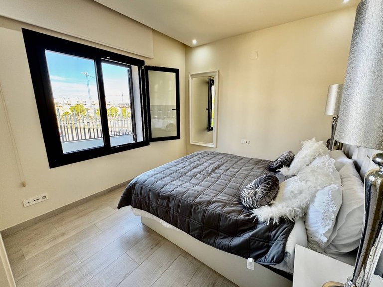 Villa for Sale in La Finca Golf, Alicante 16