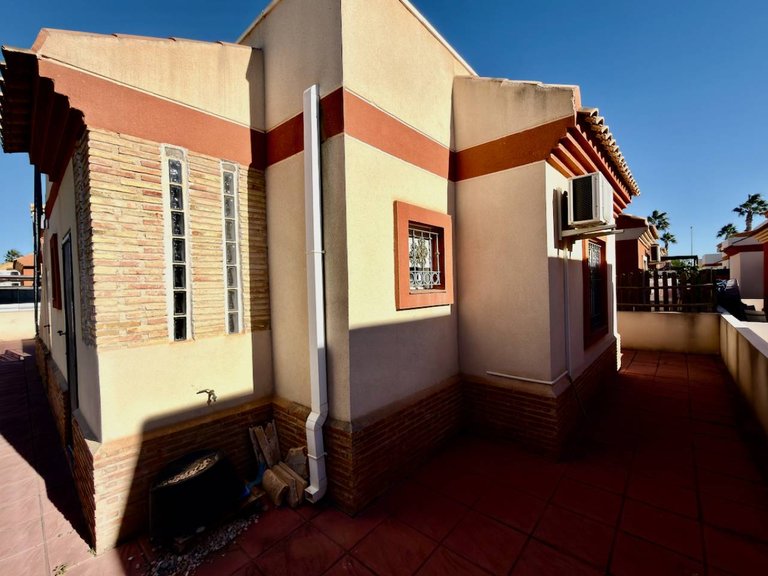 Villa for Sale in El Raso, Guardamar Del Segura, Alicante 18