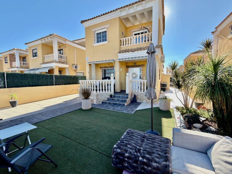 Villa for Sale in El Raso, Guardamar Del Segura, Alicante 22