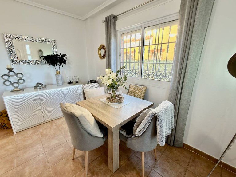 Villa for Sale in El Raso, Guardamar Del Segura, Alicante 5