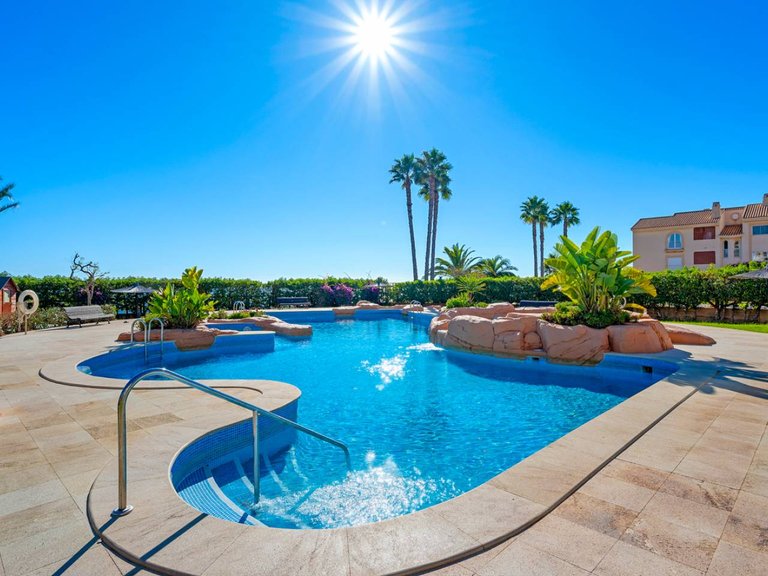 Apartment for Sale in Cabo Roig, Alicante 27