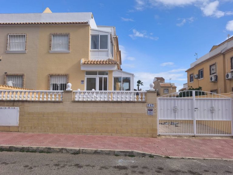 Villa for Sale in Lo Marabú, Ciudad Quesada, Alicante 24