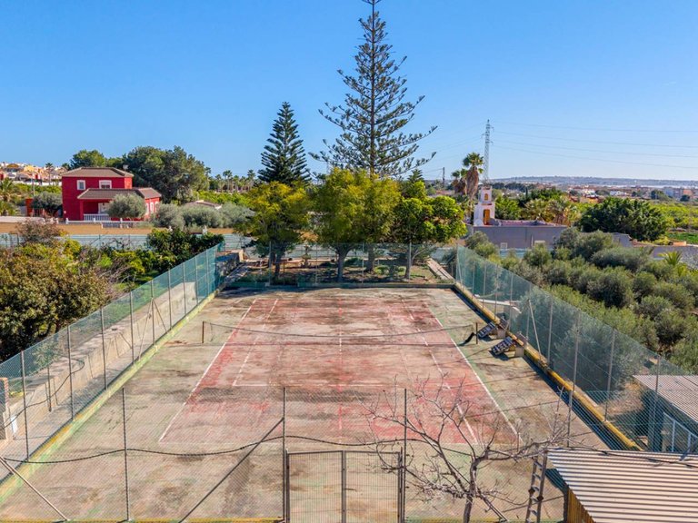 Country House for Sale in Los Montesinos, Alicante, 26