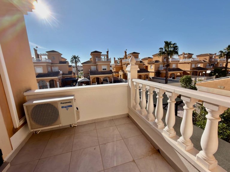 Villa for Sale in Lo Crispin, Alicante, 20