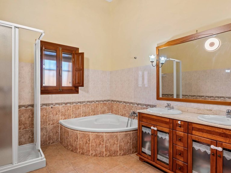 Country House for Sale in Rafal, Alicante, 18