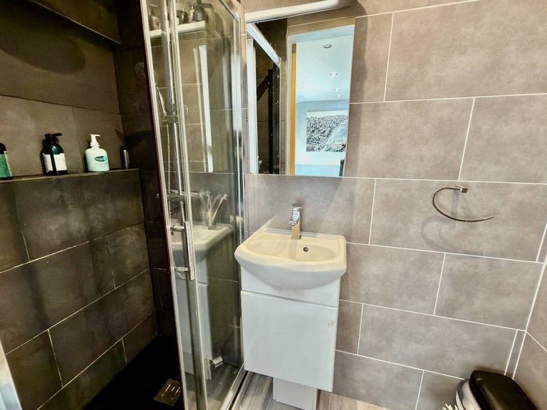Villa for Sale in Almoradi, Alicante, 18
