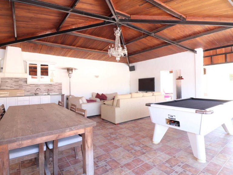 Villa for Sale in Almoradi, Alicante, 30