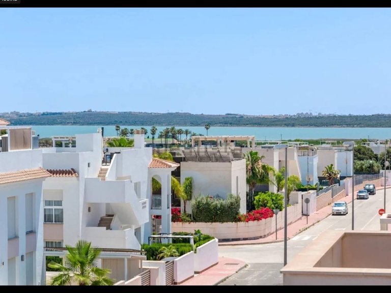 Villa for Sale in Ciudad Quesada, Alicante, 28