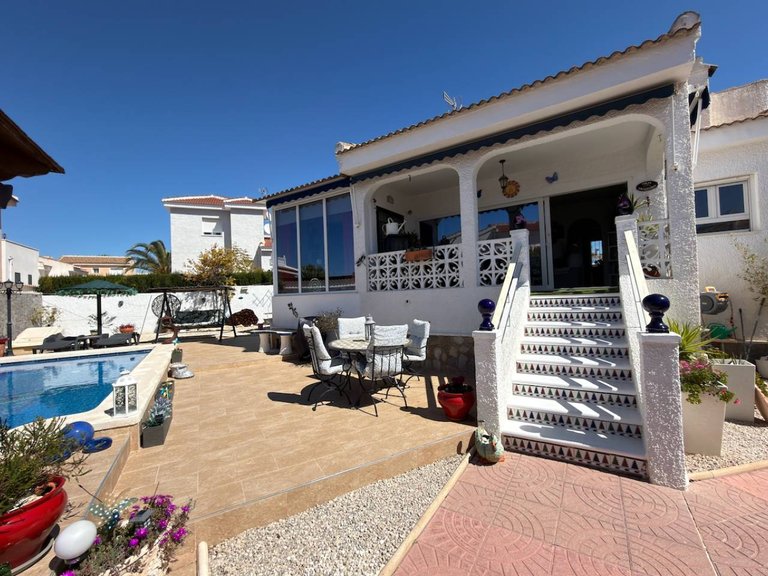 Villa for Sale in Ciudad Quesada, Alicante 1