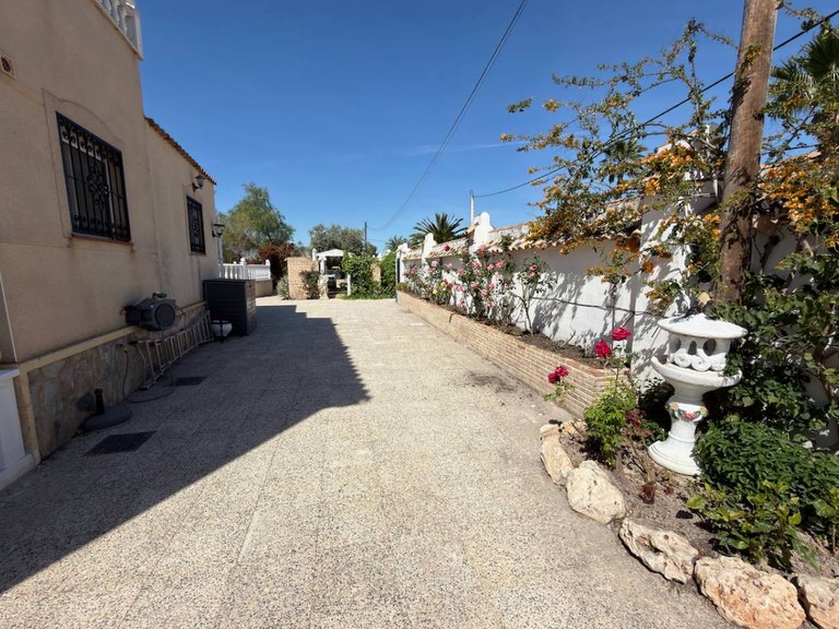 Country House for Sale in Catral, Alicante 27