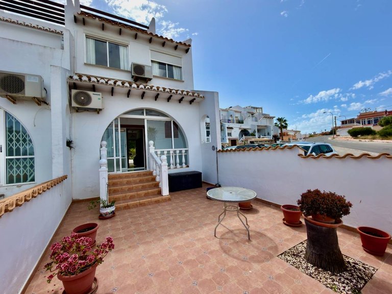 Villa for Sale in Ciudad Quesada, Alicante, 1