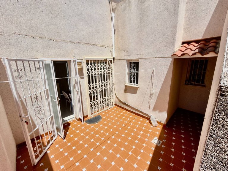 Villa for Sale in Benimar, Alicante 15