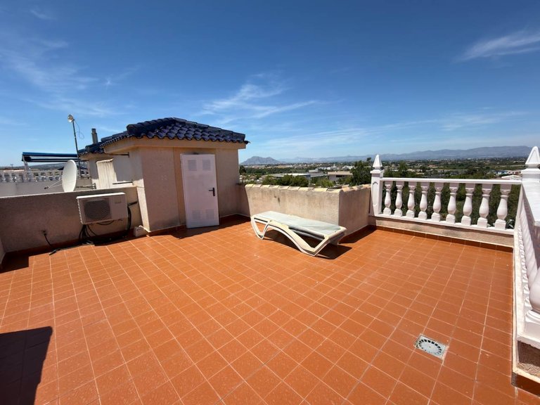 Villa for Sale in Benimar, Alicante 17