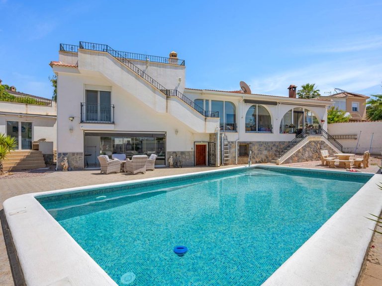 Villa for Sale in Ciudad Quesada, Alicante, 1