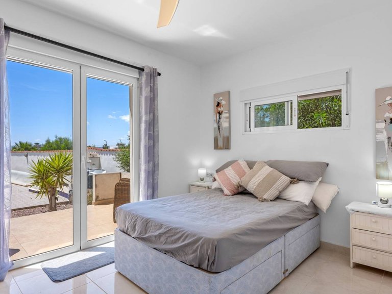 Villa for Sale in Ciudad Quesada, Alicante, 23