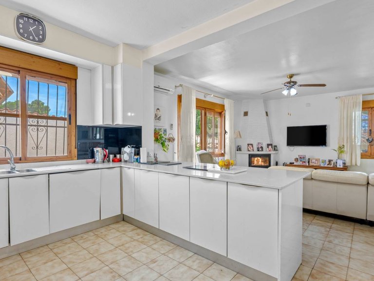 Villa for Sale in Ciudad Quesada, Alicante, 3