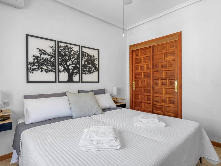 Villa for Sale in Ciudad Quesada, Alicante, 11