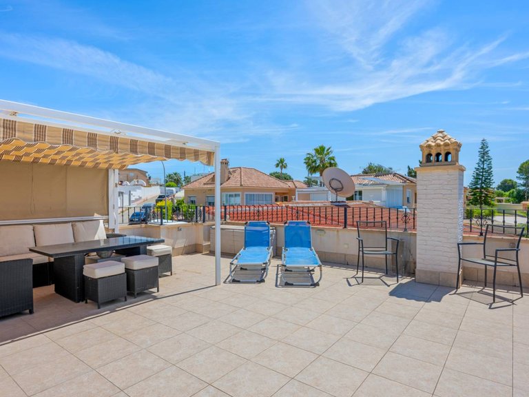 Villa for Sale in Ciudad Quesada, Alicante, 31