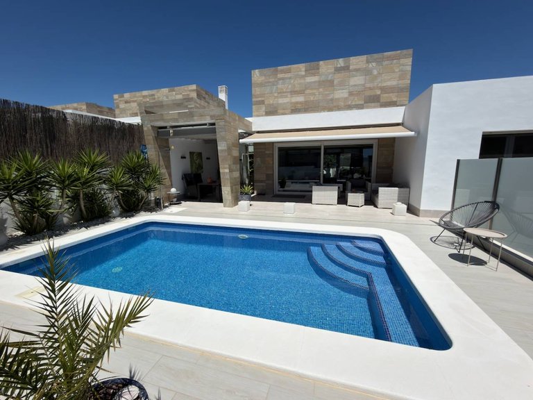 Villa for Sale in La Finca Golf Resort, Alicante 1