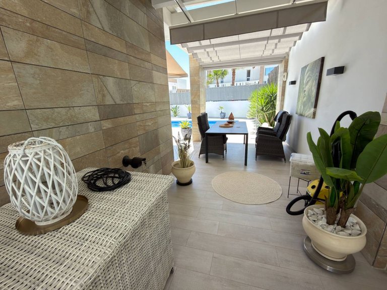 Villa for Sale in La Finca Golf Resort, Alicante 19