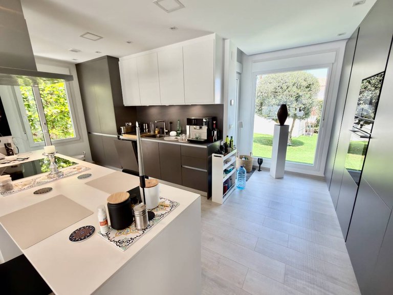 Villa for Sale in La Finca Golf Resort, Alicante 8