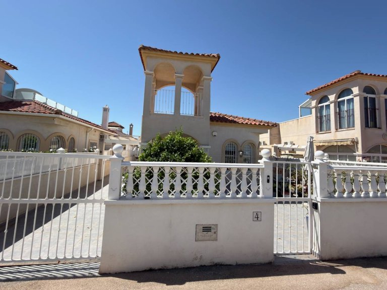 Villa for Sale in Algorfa, Alicante 18