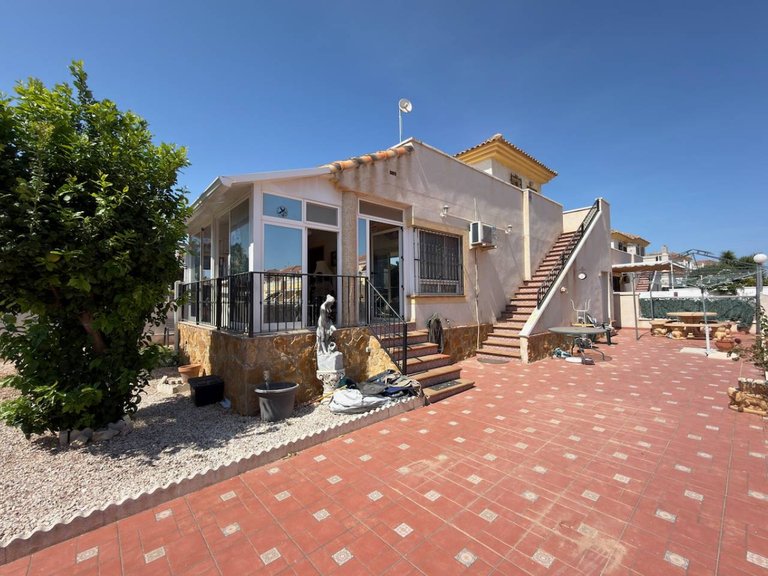 Villa for Sale in Algorfa, Alicante 17